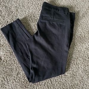 Old Navy Pixie Built-In Sculpt pants, size 10
